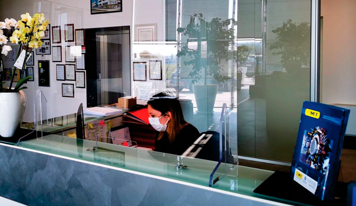 Painel de proteção para atendimento público